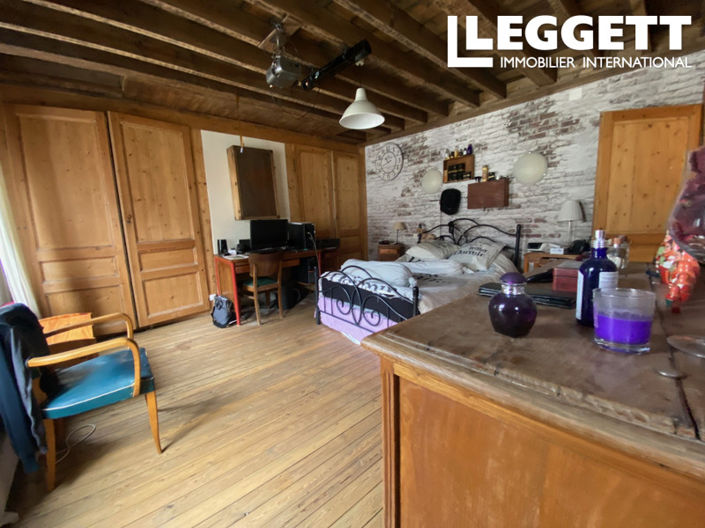 Image No.2-6 Bed House for sale