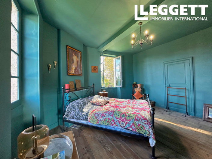 Image No.7-4 Bed House for sale