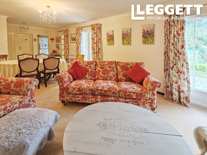 Image No.5-5 Bed House for sale