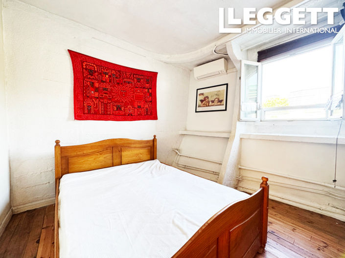 Image No.6-4 Bed House for sale