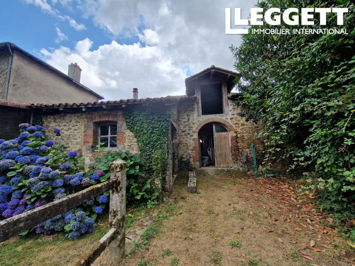 Image No.6-7 Bed House for sale