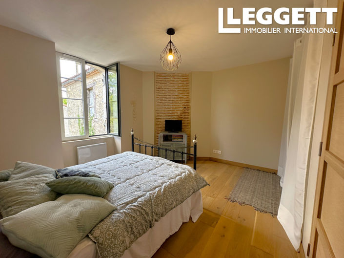 Image No.5-4 Bed House for sale