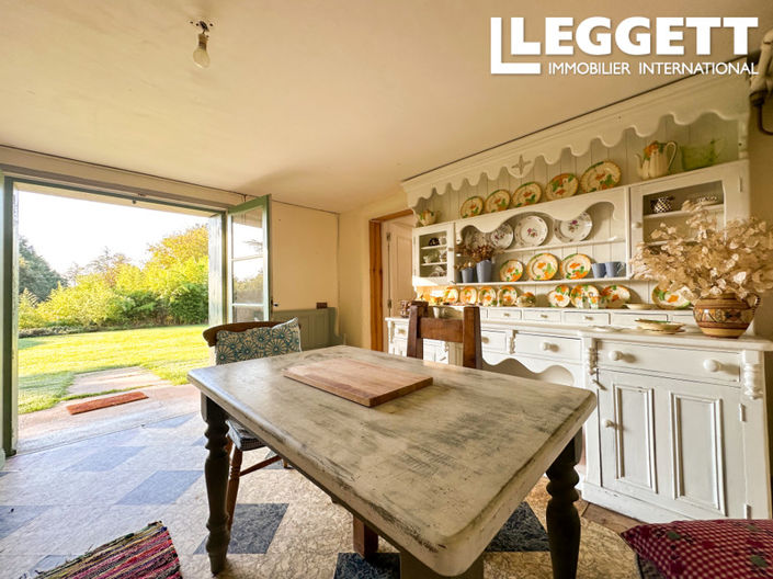 Image No.6-3 Bed House for sale