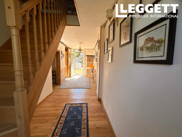 ahr0chm6ly9jzg4uagvzdglhlmltbw8vaw1hz2uvvevom