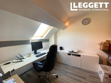 ahr0chm6ly9jzg4uagvzdglhlmltbw8vaw1hz2uvvevom