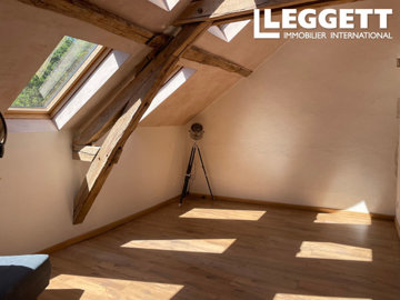 ahr0chm6ly9jzg4uagvzdglhlmltbw8vaw1hz2uvvevom