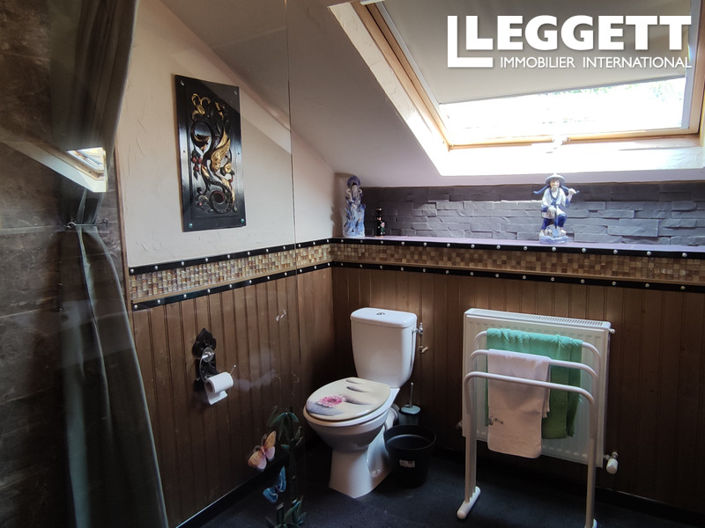 Image No.10-3 Bed House for sale