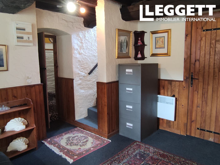 Image No.8-3 Bed House for sale