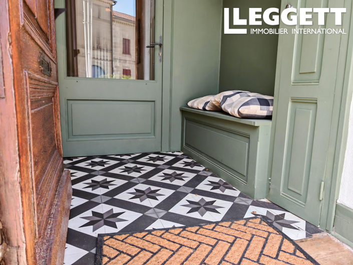 Image No.9-3 Bed House for sale