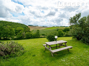 ahr0chm6ly9jzg4uagvzdglhlmltbw8vaw1hz2uvvevom