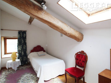 ahr0chm6ly9jzg4uagvzdglhlmltbw8vaw1hz2uvvevom