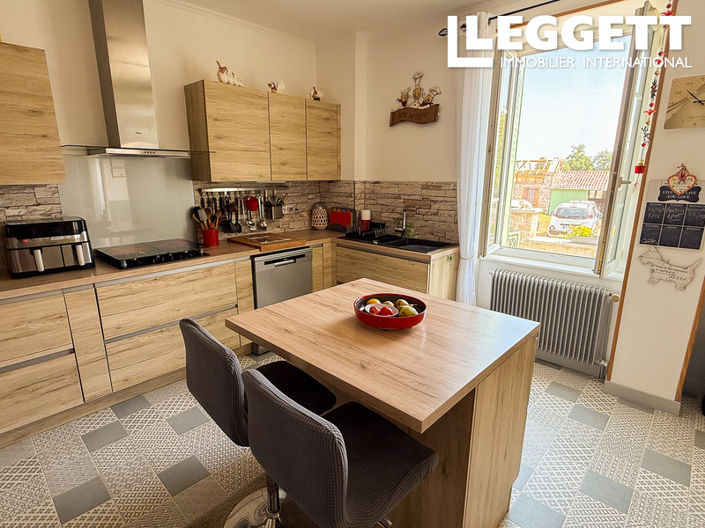 Image No.8-4 Bed House for sale