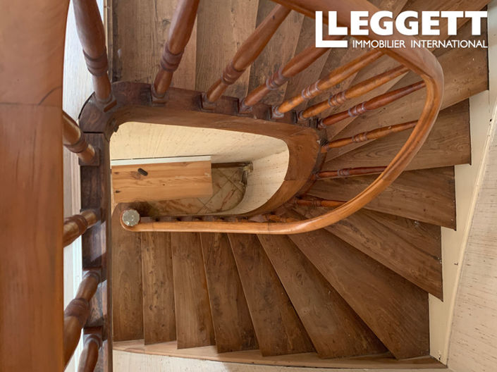 Image No.7-5 Bed House for sale