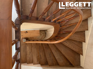 ahr0chm6ly9jzg4uagvzdglhlmltbw8vaw1hz2uvvevom