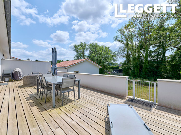 Image No.3-2 Bed House for sale