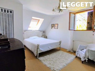 ahr0chm6ly9jzg4uagvzdglhlmltbw8vaw1hz2uvvevom