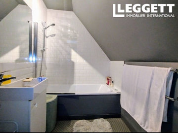 ahr0chm6ly9jzg4uagvzdglhlmltbw8vaw1hz2uvvevom