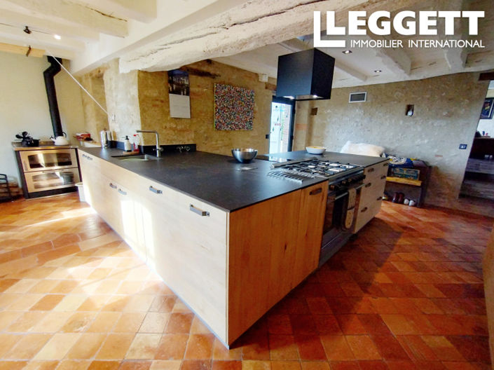 Image No.5-5 Bed House for sale