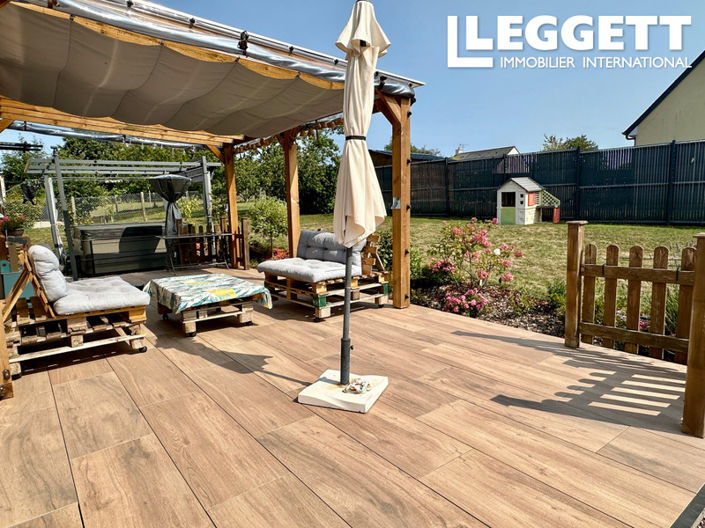 Image No.10-3 Bed House for sale