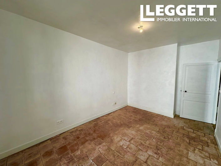 Image No.6-2 Bed House for sale