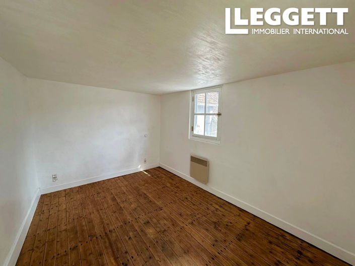 Image No.9-2 Bed House for sale