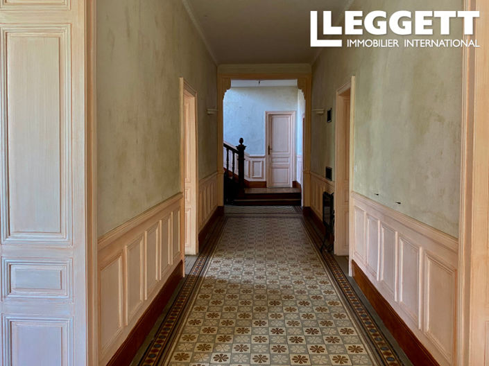 Image No.4-9 Bed Chateaux for sale