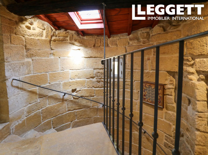 Image No.8-3 Bed House for sale