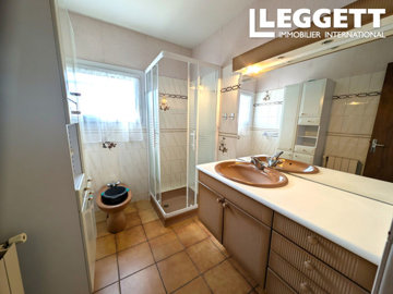 ahr0chm6ly9jzg4uagvzdglhlmltbw8vaw1hz2uvvevom