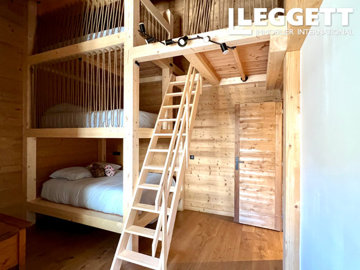 ahr0chm6ly9jzg4uagvzdglhlmltbw8vaw1hz2uvvevom