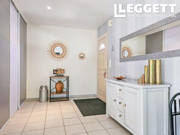 ahr0chm6ly9jzg4uagvzdglhlmltbw8vaw1hz2uvvevom