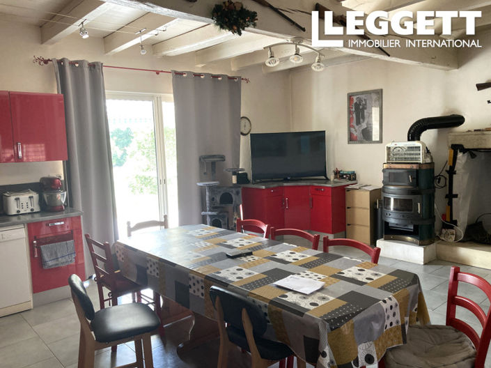 Image No.7-6 Bed House for sale