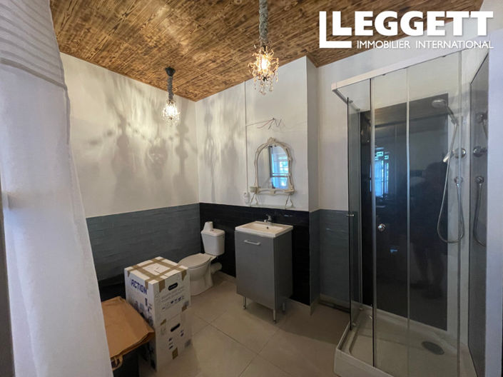 Image No.6-2 Bed House for sale