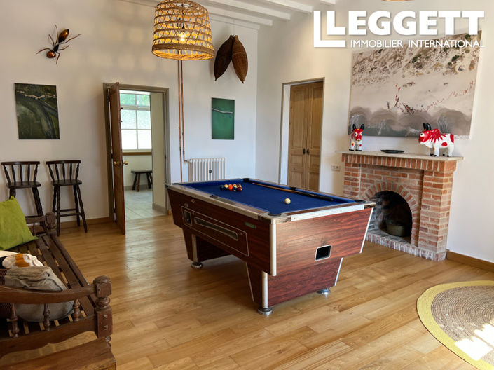 Image No.9-7 Bed House for sale