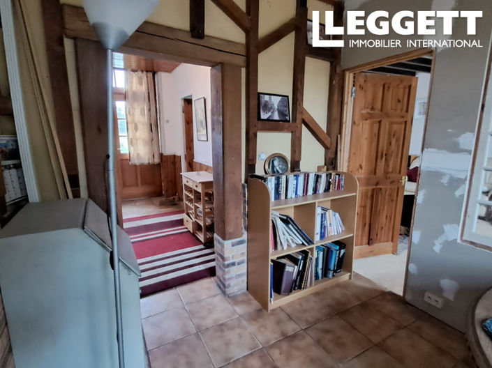 Image No.6-4 Bed House for sale