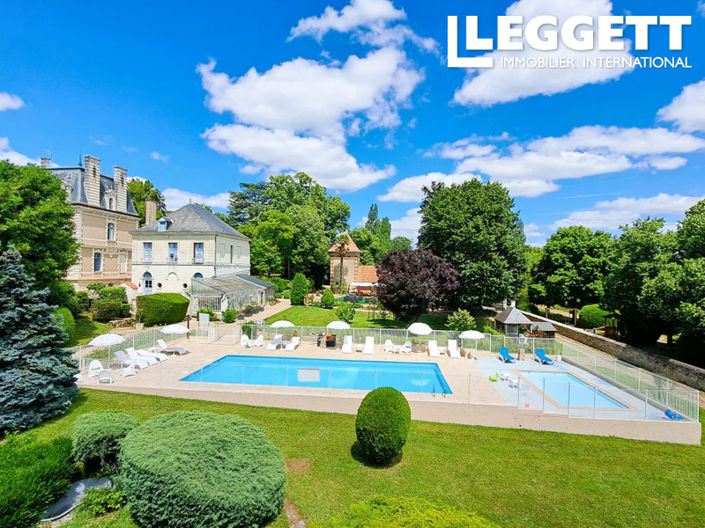 Image No.5-40 Bed Chateaux for sale