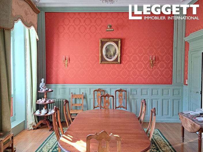 Image No.9-40 Bed Chateaux for sale