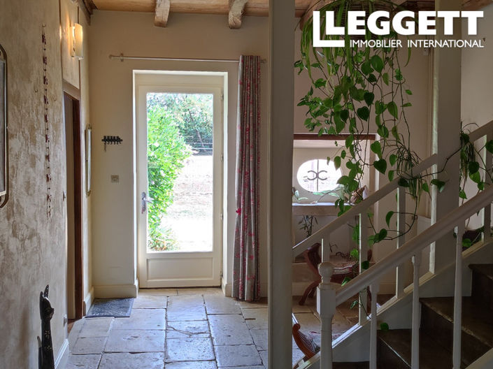 Image No.10-5 Bed House for sale