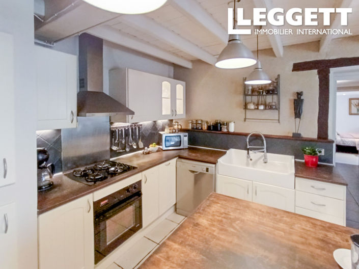 Image No.5-7 Bed House for sale