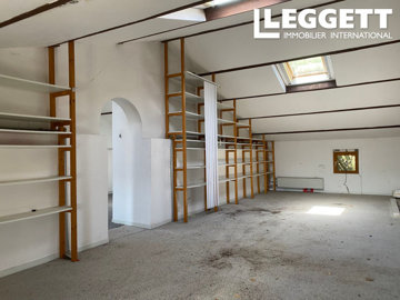 ahr0chm6ly9jzg4uagvzdglhlmltbw8vaw1hz2uvvevom