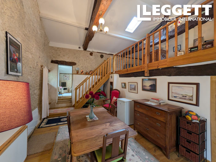 Image No.8-3 Bed House for sale