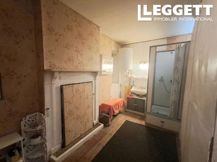 Image No.8-3 Bed House for sale