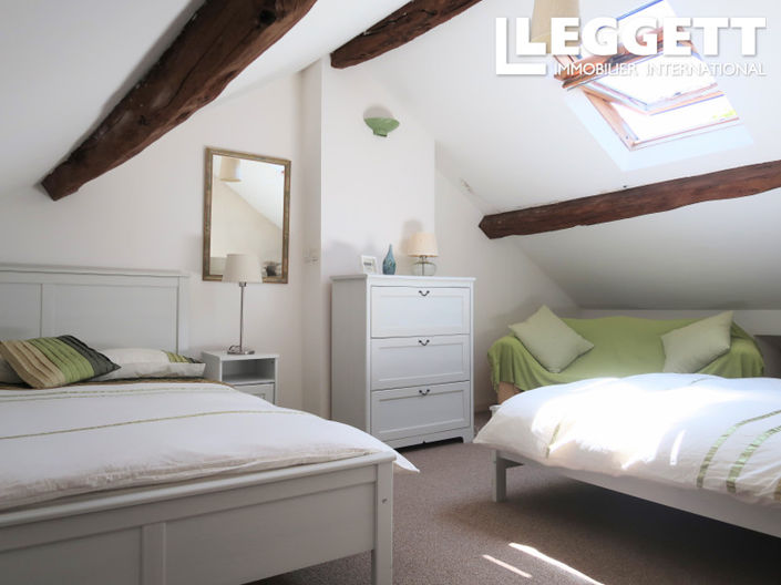 Image No.9-4 Bed House for sale