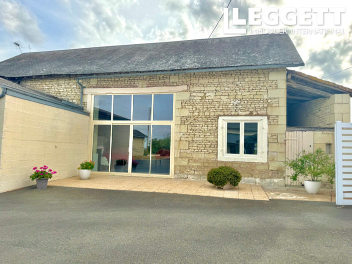 Image No.2-4 Bed House for sale