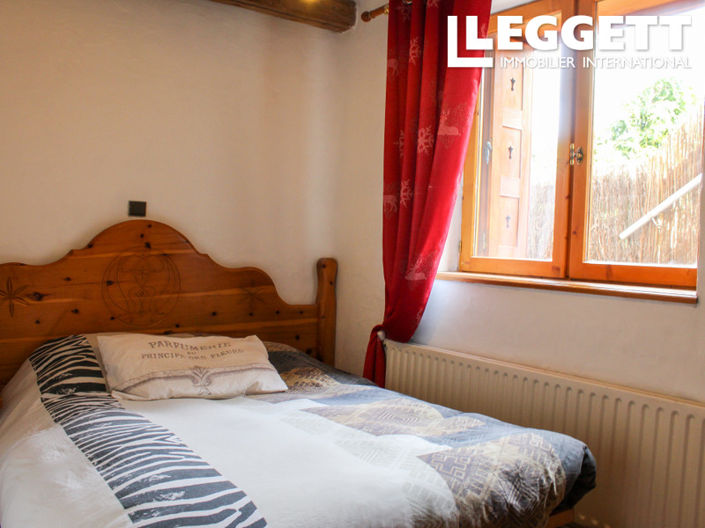 Image No.9-3 Bed House for sale