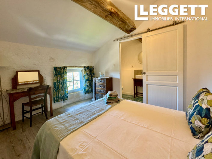 Image No.9-7 Bed House for sale