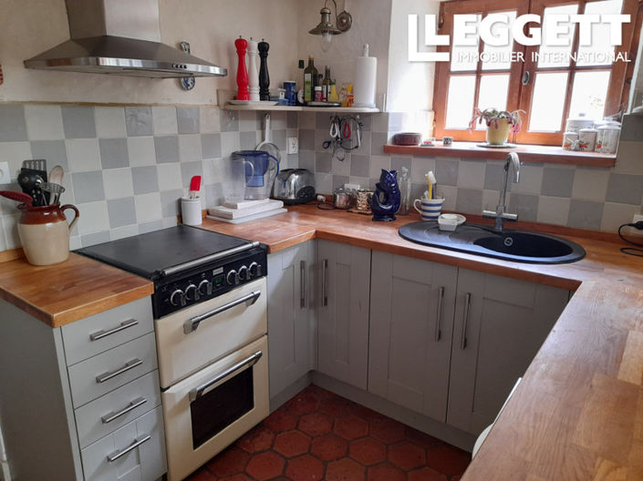 Image No.5-5 Bed House for sale