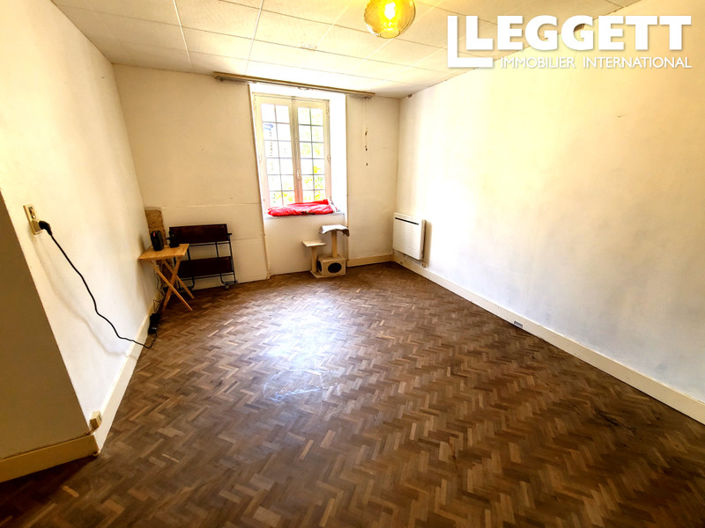 Image No.3-2 Bed House for sale