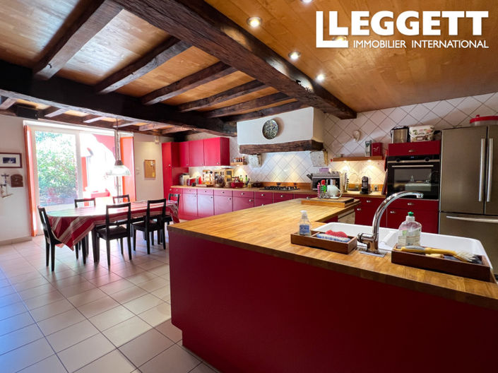 Image No.8-3 Bed House for sale