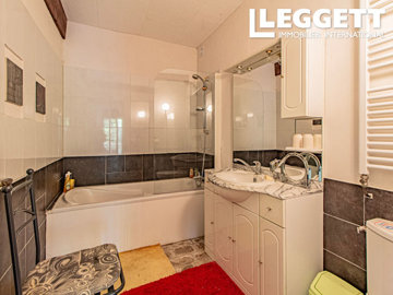 ahr0chm6ly9jzg4uagvzdglhlmltbw8vaw1hz2uvvevom