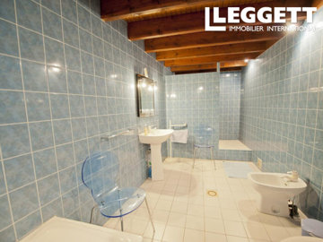 ahr0chm6ly9jzg4uagvzdglhlmltbw8vaw1hz2uvvevom